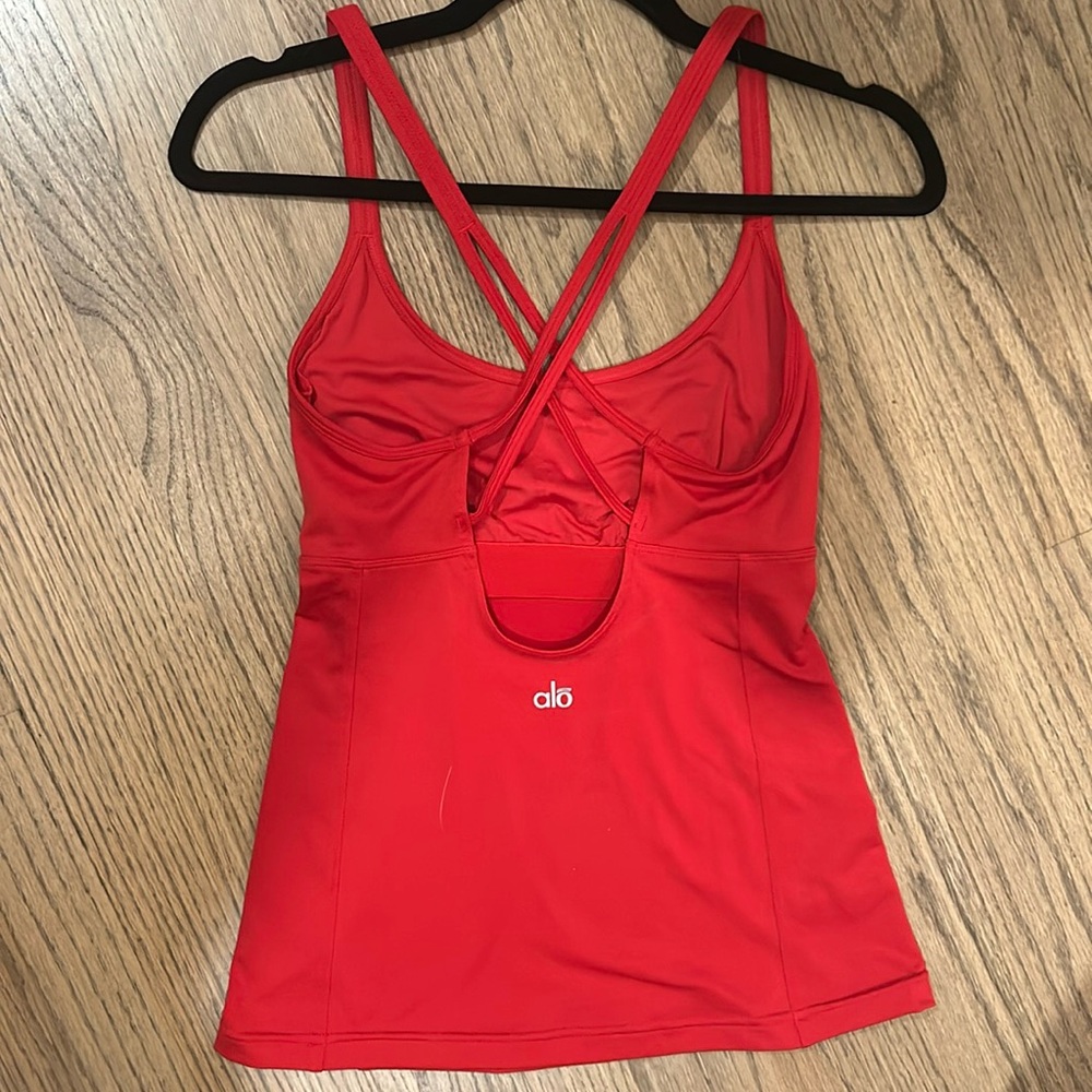 ALO Yoga Red Lotus Cross Back Bra Workout Tank